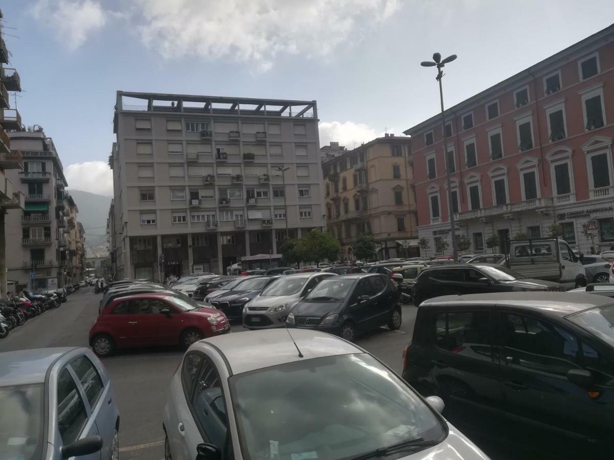 Ferienwohnung Riposo In Centro Citta La Spezia Exterior foto